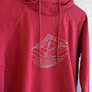 Columbia women's‎ size small salmon pink red pullover sweatshirt mountain scene